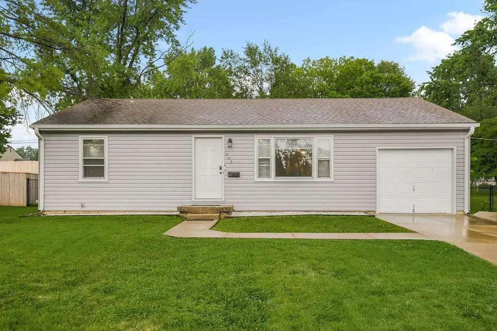 903 NE 67th Place, Gladstone, MO 64118 - #1