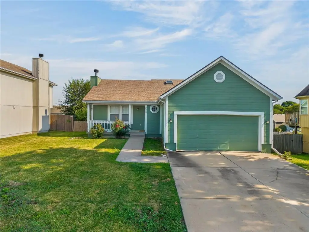 208 NW 112th Terrace, Kansas City, MO 64155 - #1