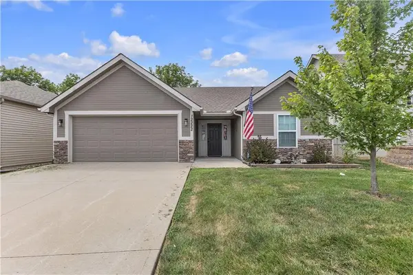 12222 N Atkins Avenue, Kansas City, MO 64163