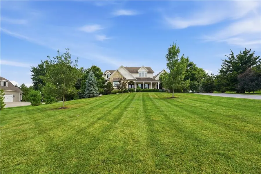 3835 W 180th Terrace, Stilwell, KS 66085 - #3