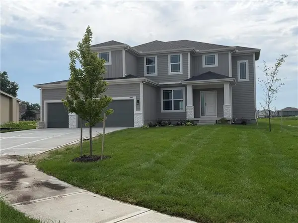 16978 S Brentwood Street, Olathe, KS 66062