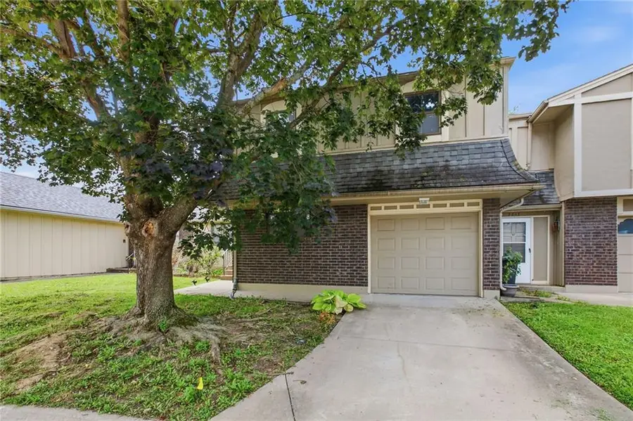 2811 NW 4th Street, Blue Springs, MO 64014 - #3