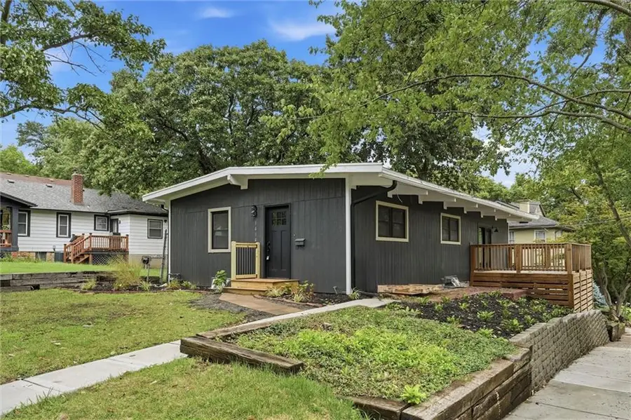 1414 Park Court, Kansas City, MO 64111 - #2