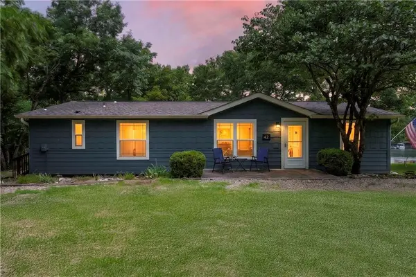41 & 42 Timber Valley Drive, Linn Valley, KS 66040
