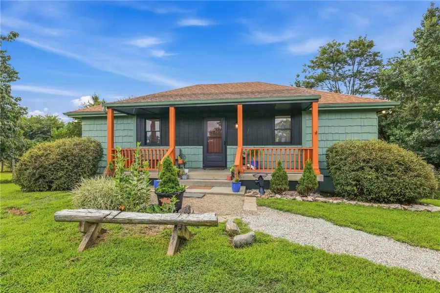 19211 S Beattie Road, Pleasant Hill, MO 64080 - #2