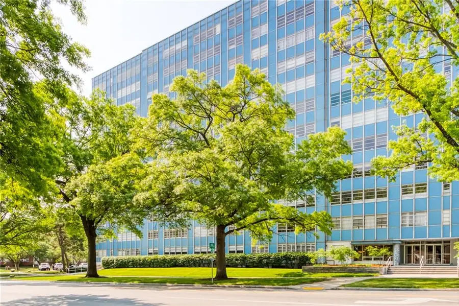 333 W Meyer Boulevard #712, Kansas City, MO 64113 - #2