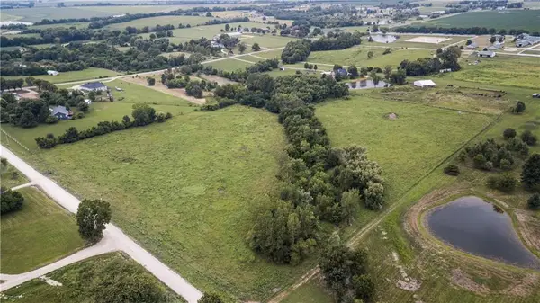 11450 W 239th Street, Bucyrus, KS 66013