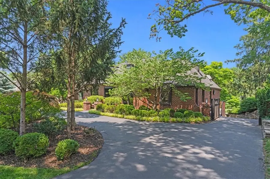 1280 W 59th Street, Kansas City, MO 64113 - #3