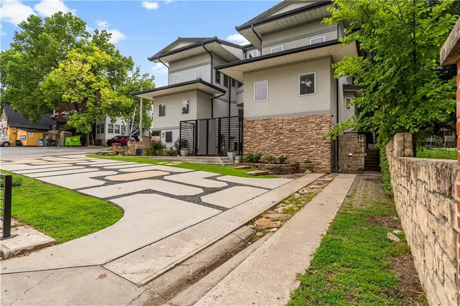 3820 Wyoming Street, Kansas City, MO 64111 - #3