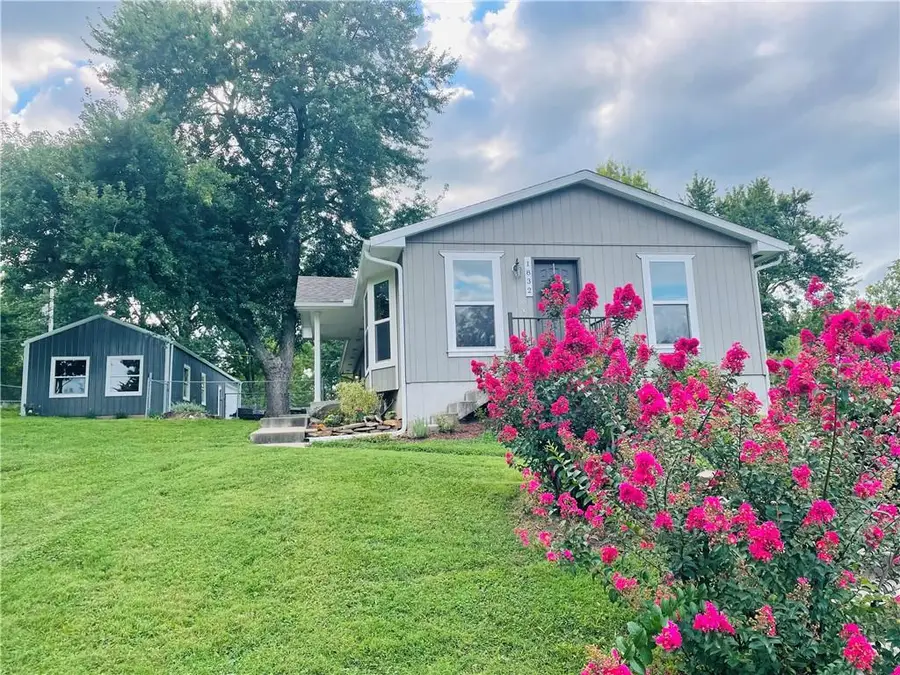 1832 Cleveland Terrace, Leavenworth, KS 66048 - #2