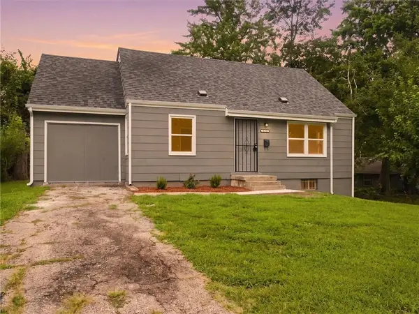 4660 E 43rd Terrace, Kansas City, MO 64130