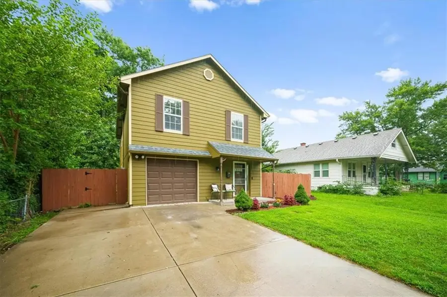 300-B N Buchanan Street, Olathe, KS 66061 - #3