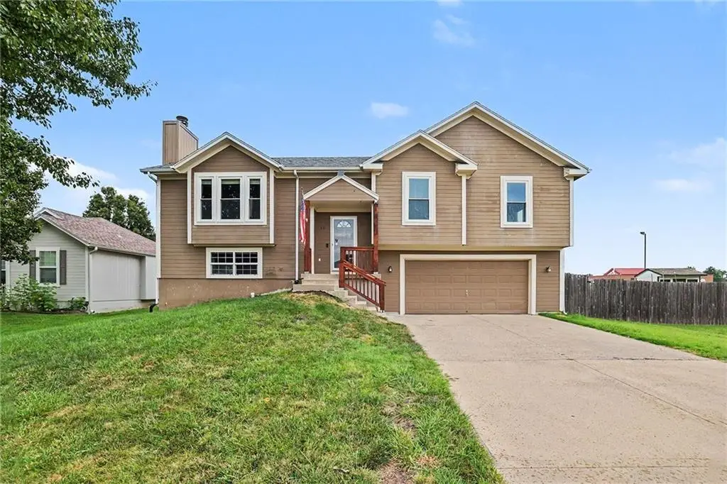 611 W 3rd Terrace, Wellsville, KS 66092 - #1