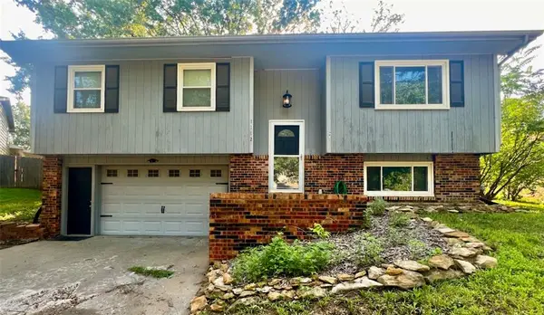 1112 Randall Road, Lawrence, KS 66049