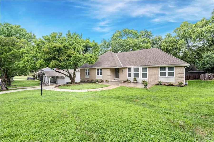 404 NW Briarcliff Road, Kansas City, MO 64116 - #3