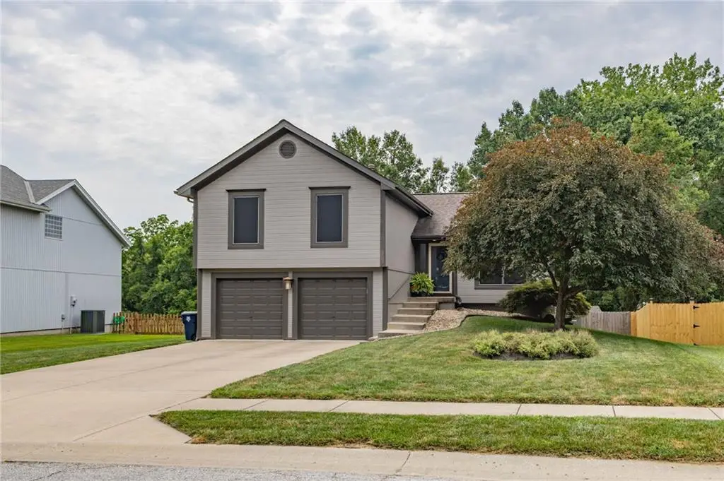 7022 N Hickory Street, Kansas City, MO 64118 - #1