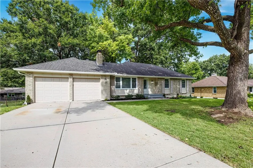 7404 Willow Avenue, Raytown, MO 64133 - #1