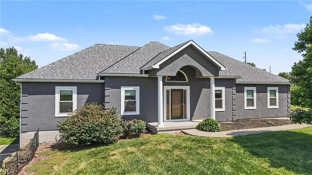 16502 Dana Lane, Leavenworth, KS 66048 - #1