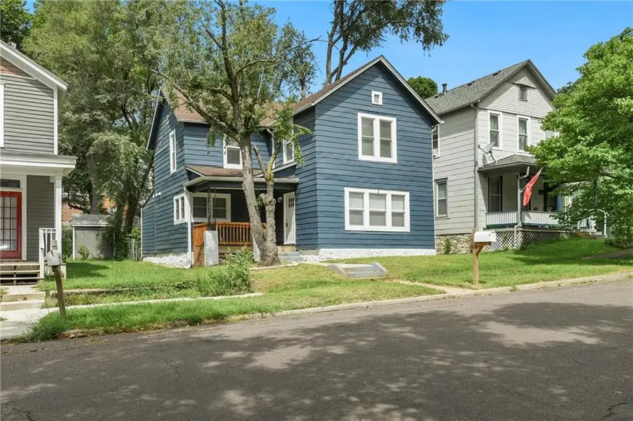 1122 2nd Avenue, Leavenworth, KS 66048 - #2