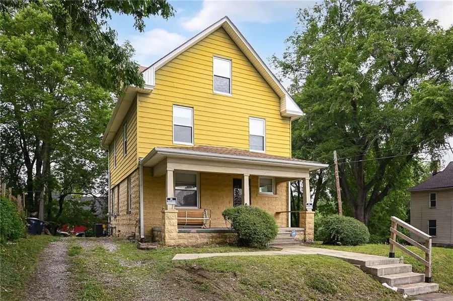 2600 Askew Avenue, Kansas City, MO 64127 - #3