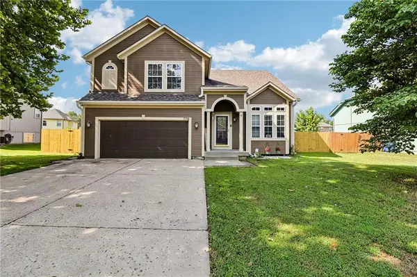 770 River Falls Road, Edwardsville, KS 66111