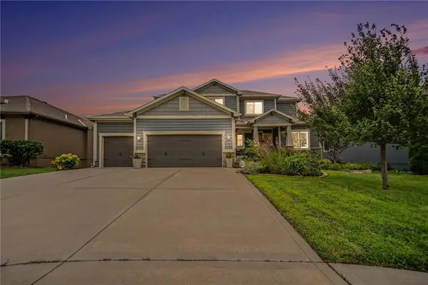 400 Mill Creek Drive, Lee's Summit, MO 64063