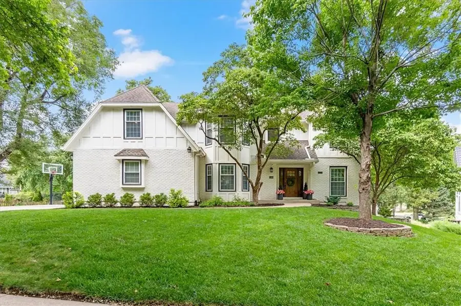 11404 Linden Street, Leawood, KS 66211 - #2