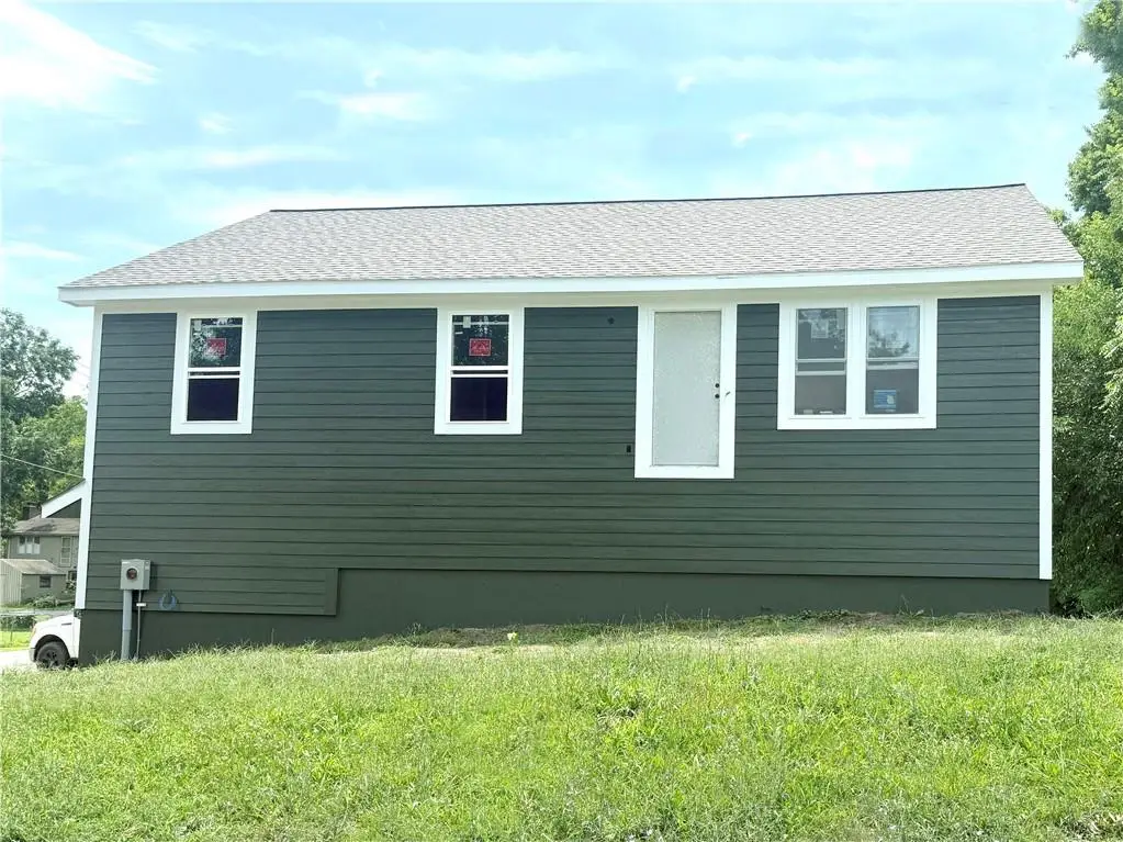 800 SW South Avenue, Blue Springs, MO 64015 - #1