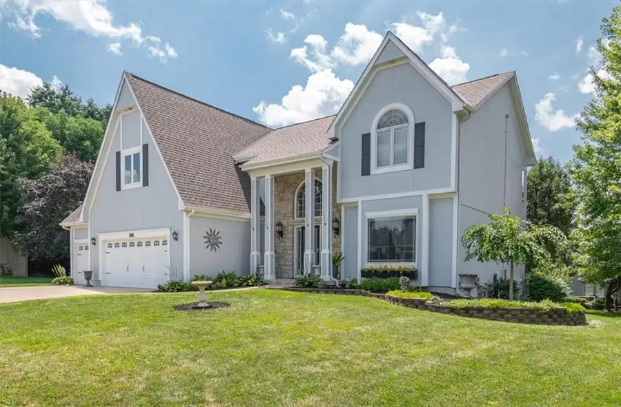 2525 SE Nottingham Drive, Lees Summit, MO 64063 - #3