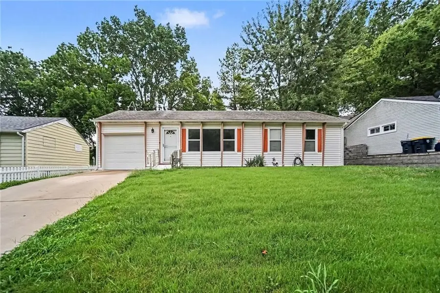 4519 N Troost Avenue, Kansas City, MO 64116 - #2