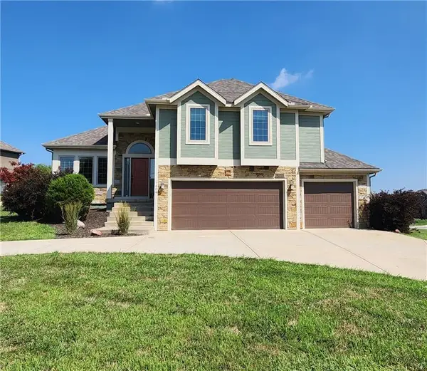 7604 N Amoret Avenue, Kansas City, MO 64151