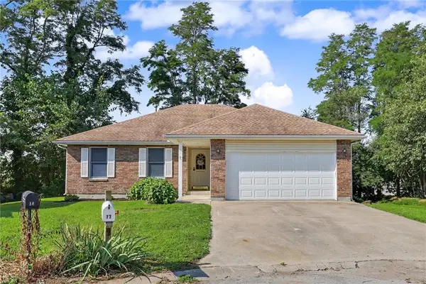 17 Sandi Circle, Dearborn, MO 64439