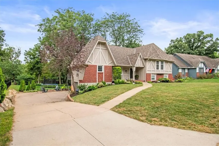 4524 NW Bramble Terrace, Lees Summit, MO 64064 - #2