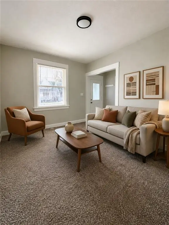 3611 Park Avenue, Kansas City, MO 64109 - #2
