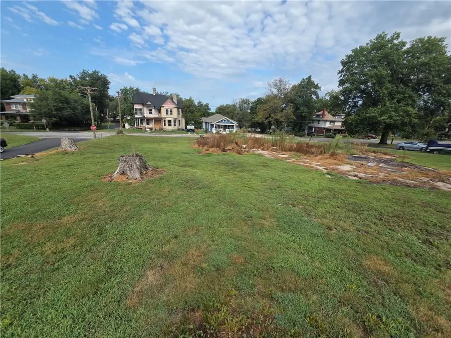 404 N Main Street, Carrollton, MO 64633 - #2