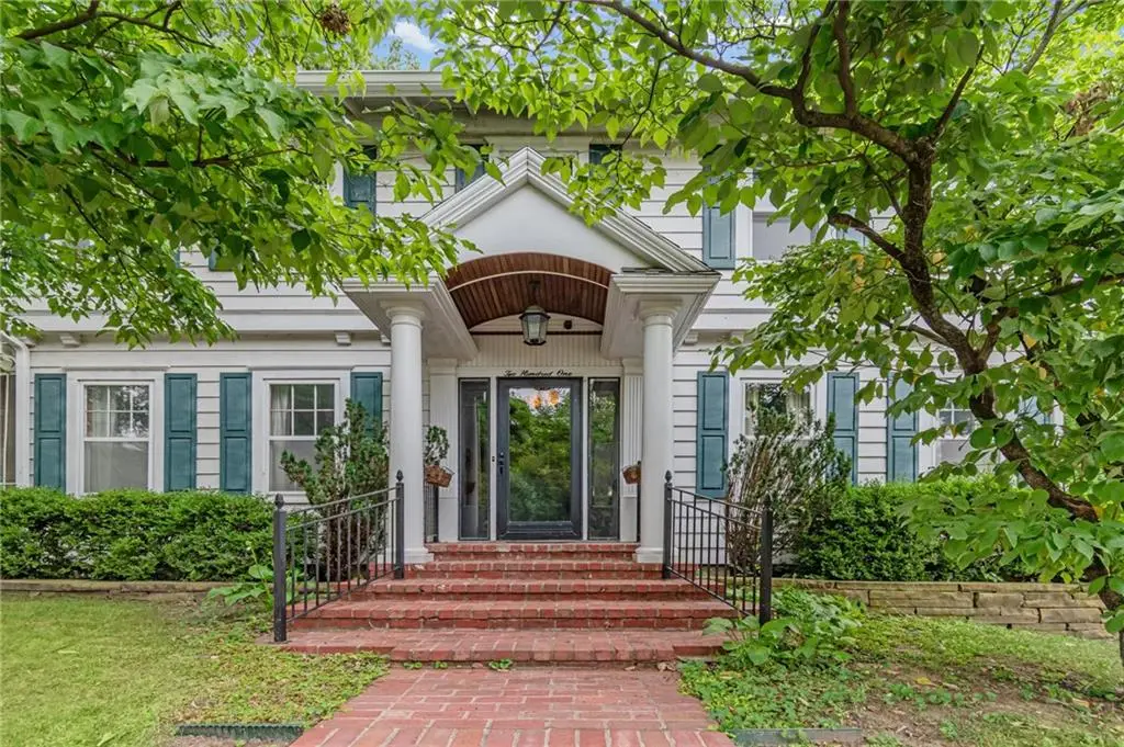 201 W 1st Street, Carrollton, MO 64633 - #1
