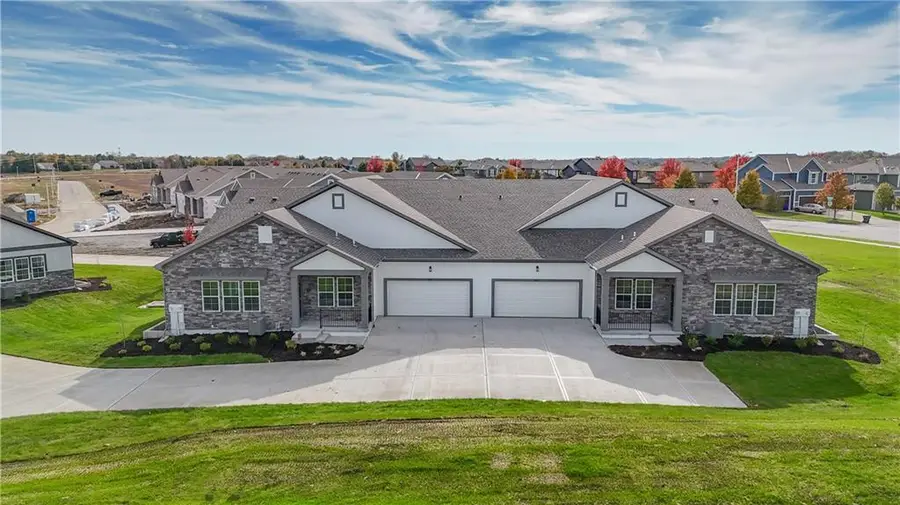 145 S Diane Drive, Olathe, KS 66061 - #3