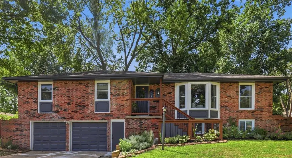 7705 E 127th Street, Grandview, MO 64030 - #1