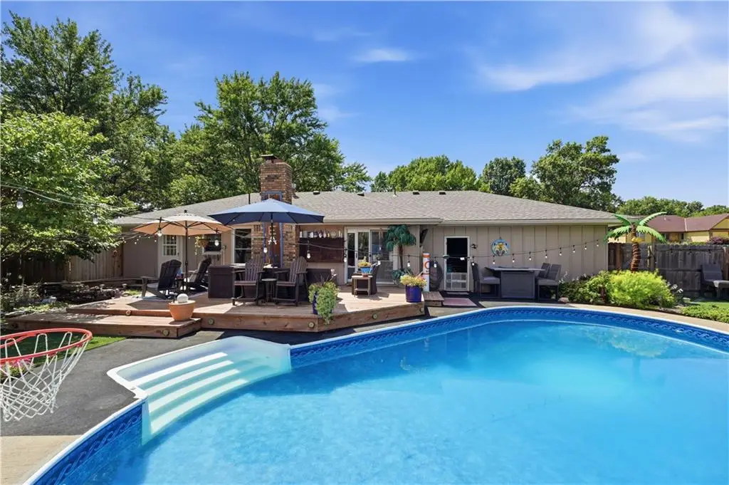 914 Gregory Street, Peculiar, MO 64078 - #1