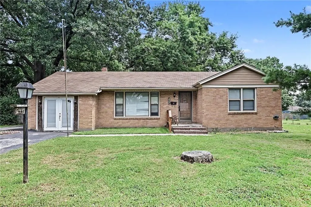 2449 S 49th Terrace, Kansas City, KS 66106 - #1
