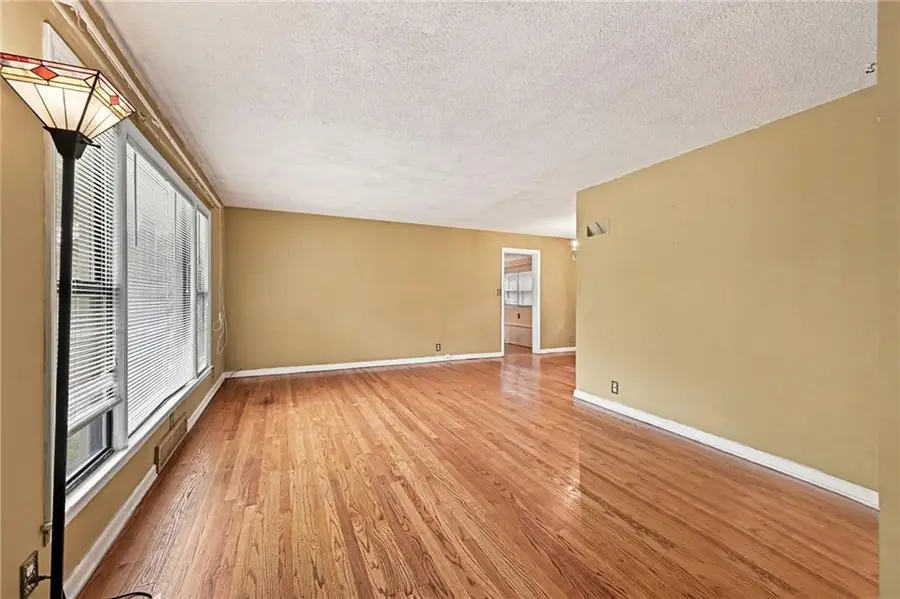 2449 S 49th Terrace, Kansas City, KS 66106 - #2