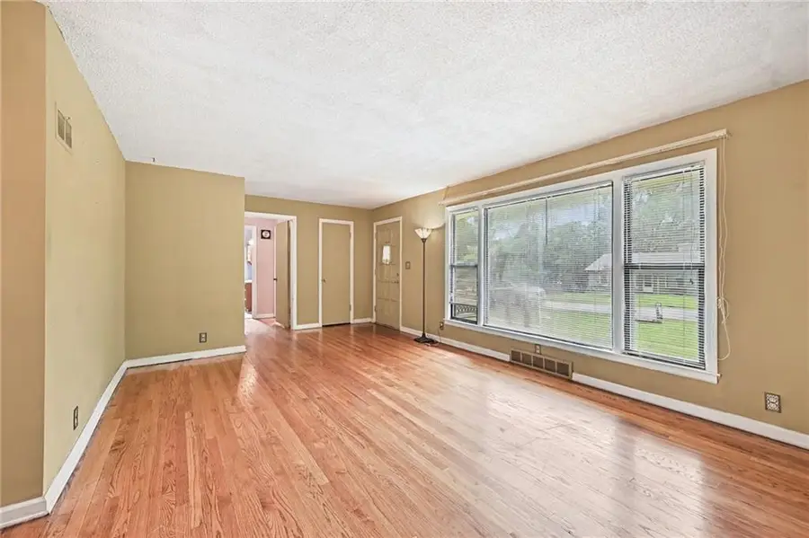 2449 S 49th Terrace, Kansas City, KS 66106 - #3