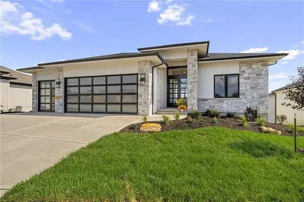 21501 W 8oth Street, Shawnee, KS 66220