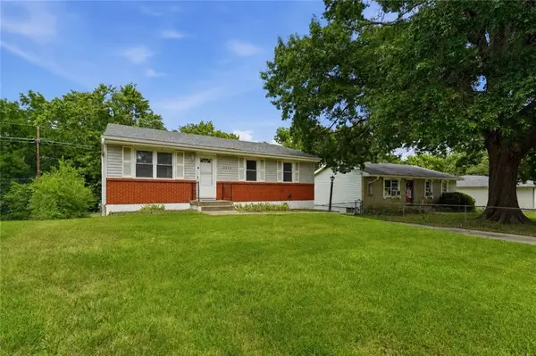 5520 NE 59th Terrace, Kansas City, MO 64119