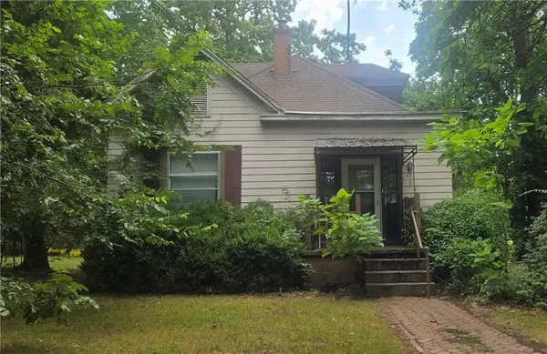 704 N Catalpa Street, Pittsburg, KS 66762