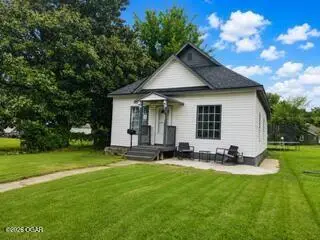 210 E 23rd Street, Pittsburg, KS 66762