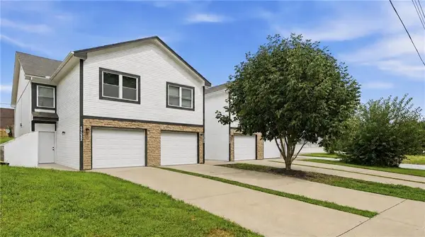 17322 E Susquehanna Drive, Independence, MO 64056
