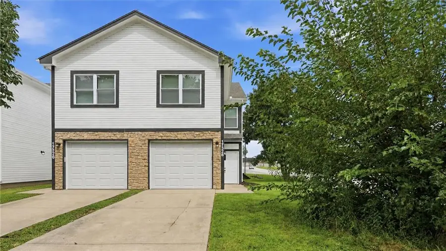 17322 E Susquehanna Drive, Independence, MO 64056 - #2