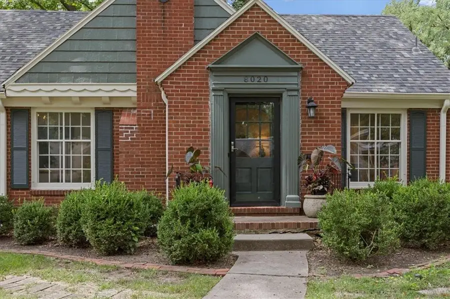 8020 Manor Road, Leawood, KS 66206 - #3
