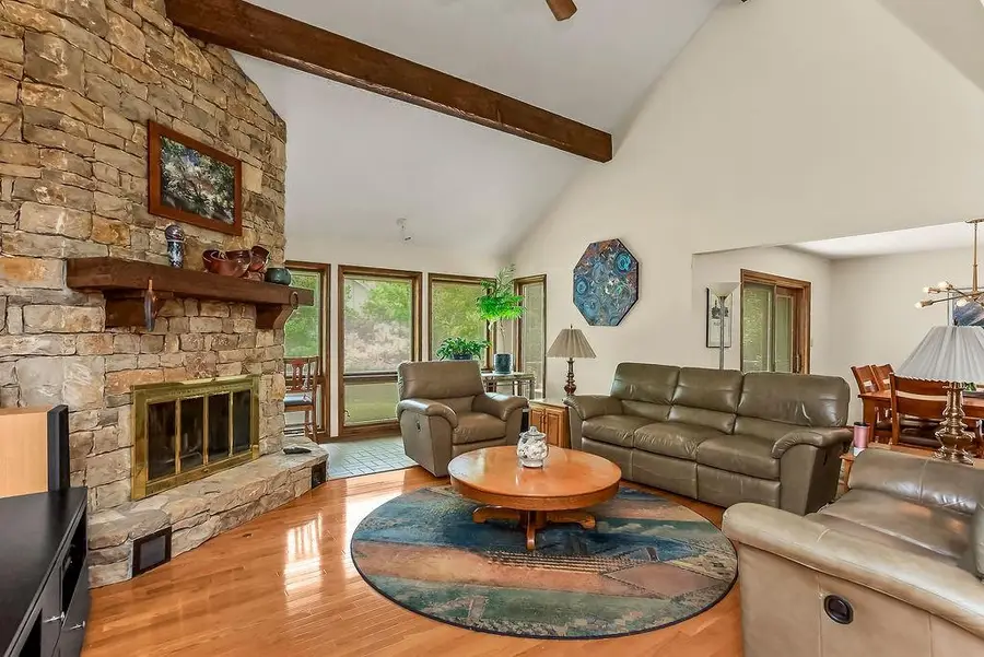 3001 W 121st Terrace, Leawood, KS 66209 - #2
